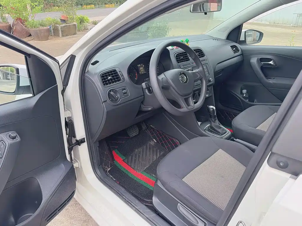Volkswagen Polo — миниатюра 3