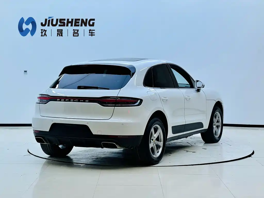 Porsche Macan — миниатюра 4