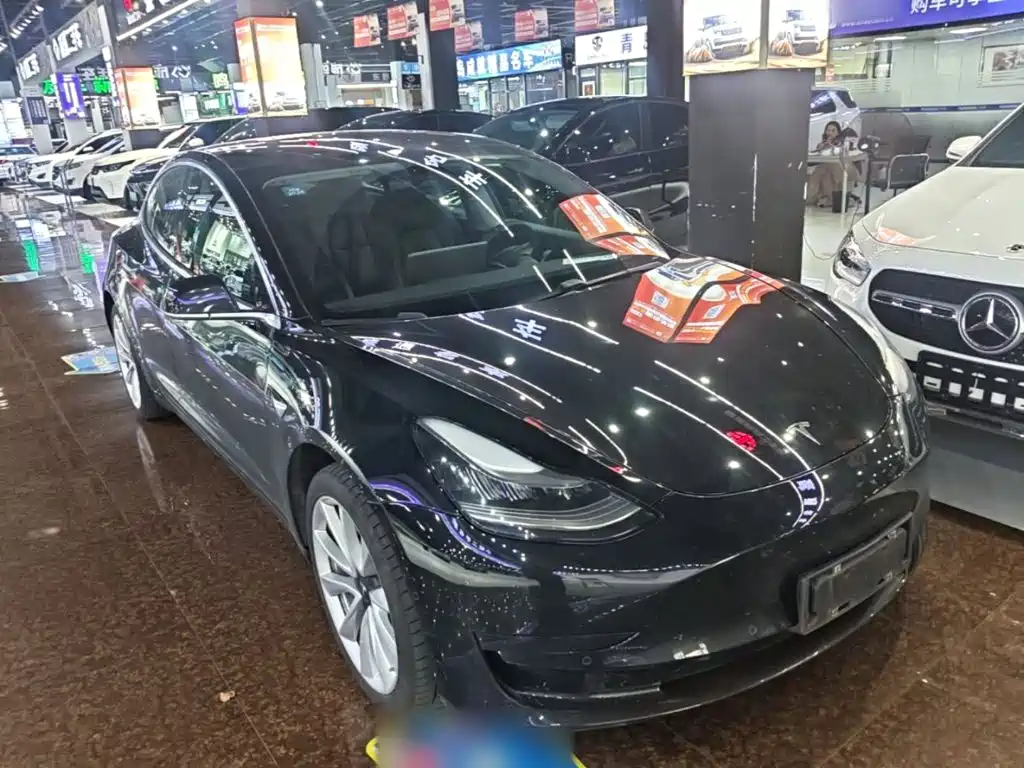 Tesla Model 3 — миниатюра 4