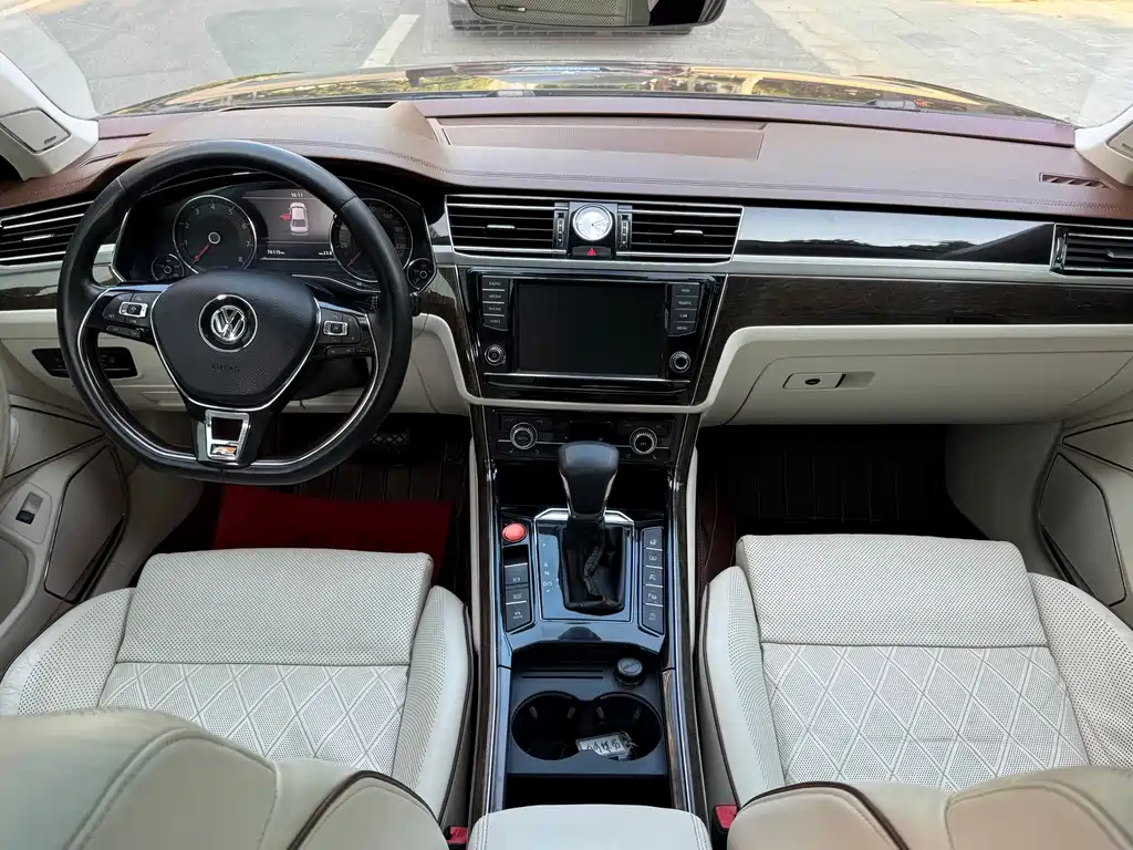 Volkswagen Phideon — миниатюра 5
