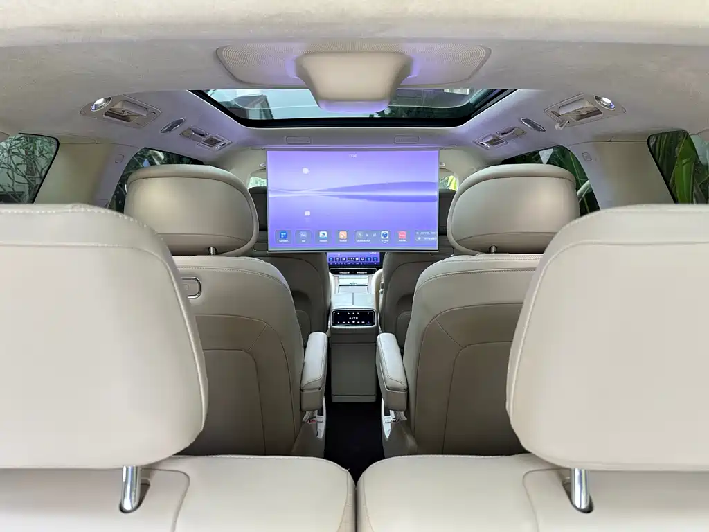 AITO ASK THE WORLD M9