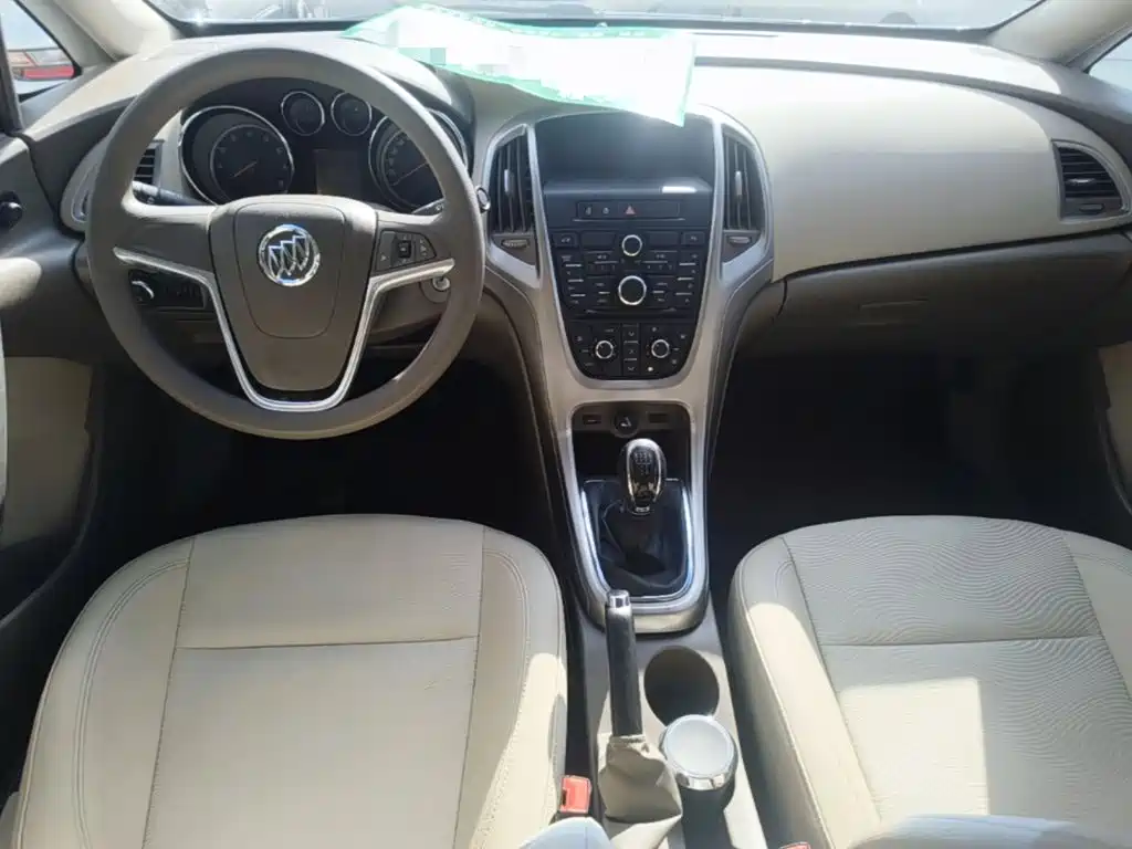 Buick Excelle — миниатюра 10