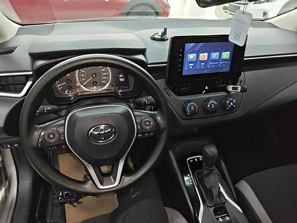Toyota Corolla — миниатюра 10