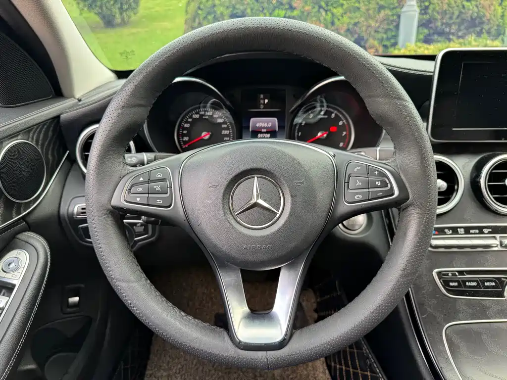 Mercedes-Benz C-Class — миниатюра 16