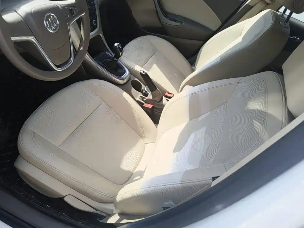 Buick Excelle — миниатюра 15
