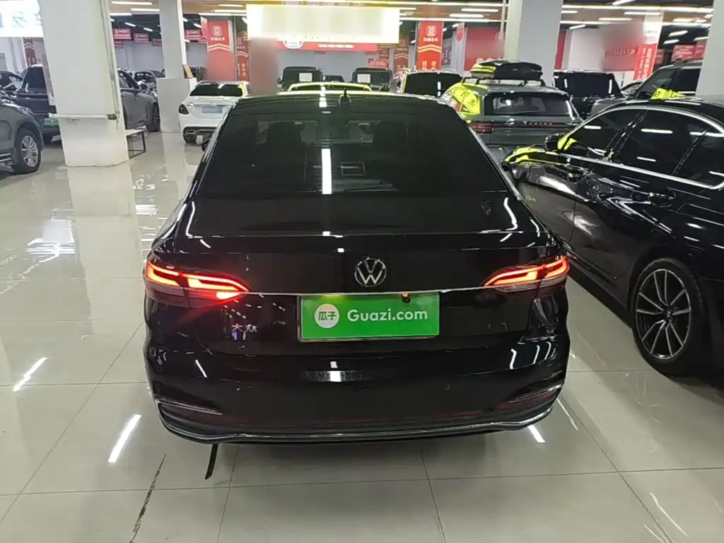 Volkswagen Lavida — миниатюра 6
