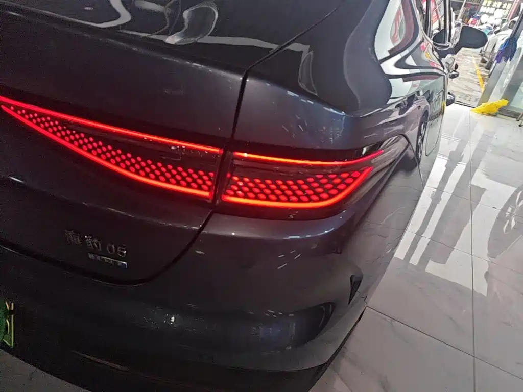 BYD Seal 05 DM-i — миниатюра 8
