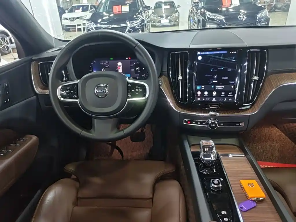 Volvo XC60 — миниатюра 13
