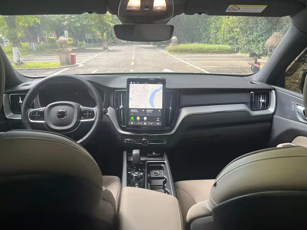 Volvo XC60 — миниатюра 5