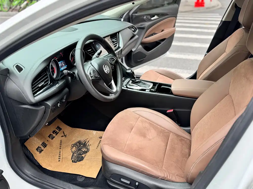 Buick Regal — миниатюра 8
