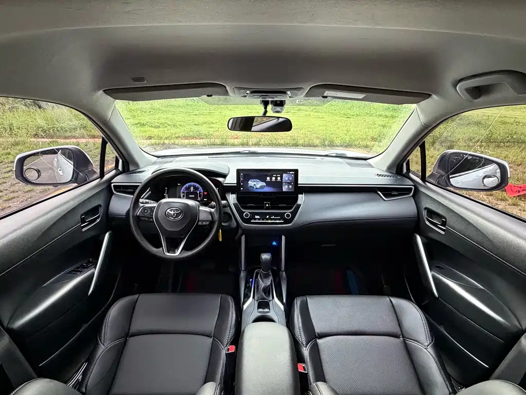 Toyota Frontlander 2023 2.0L CVT Elite