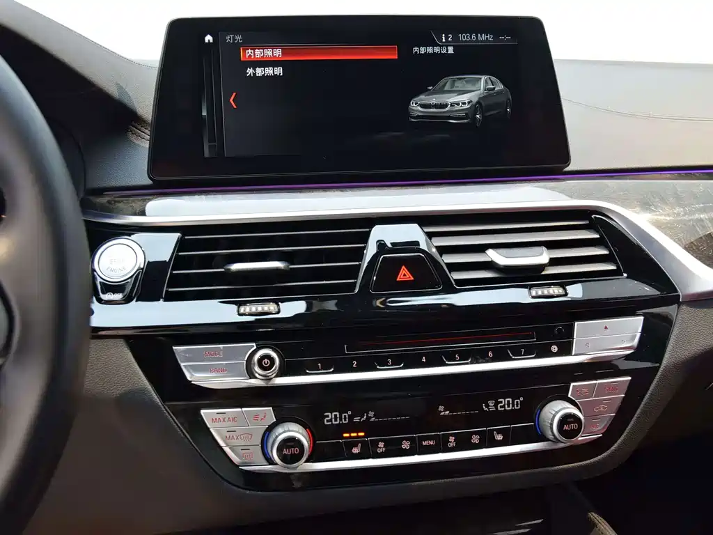 BMW 5 Series — миниатюра 10
