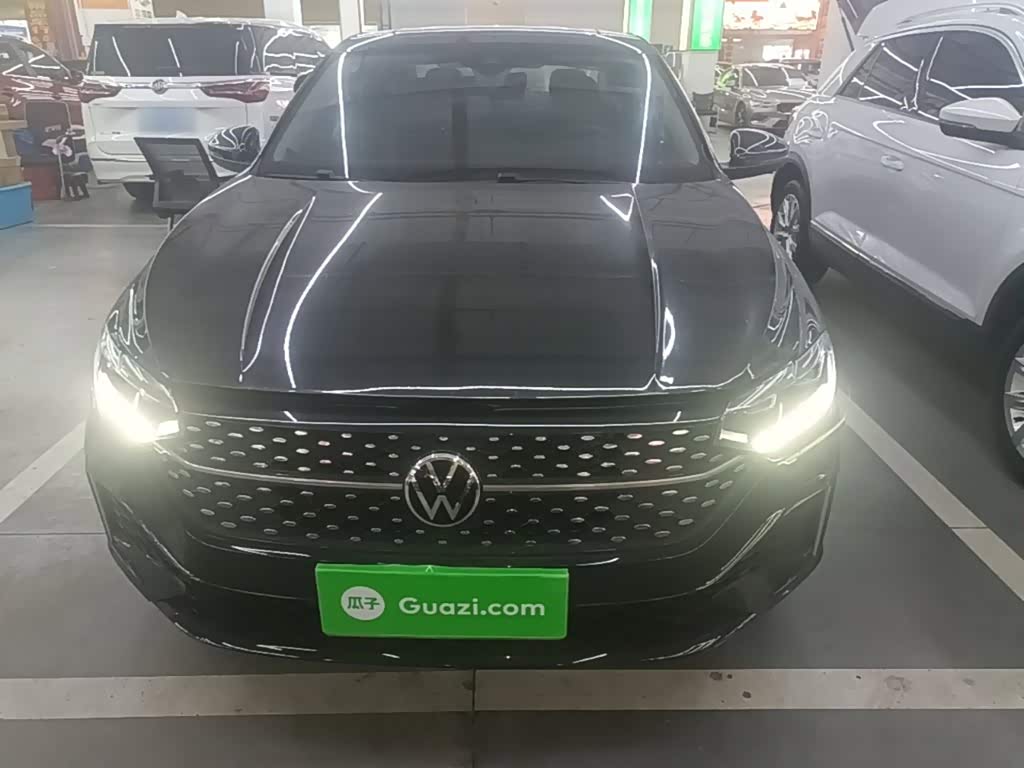Toyota Levin 1.5 л 2023 г. Чёрный, пробег 14200 км