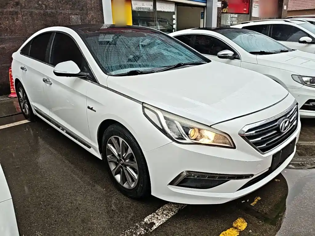 Hyundai Sonata — миниатюра 4