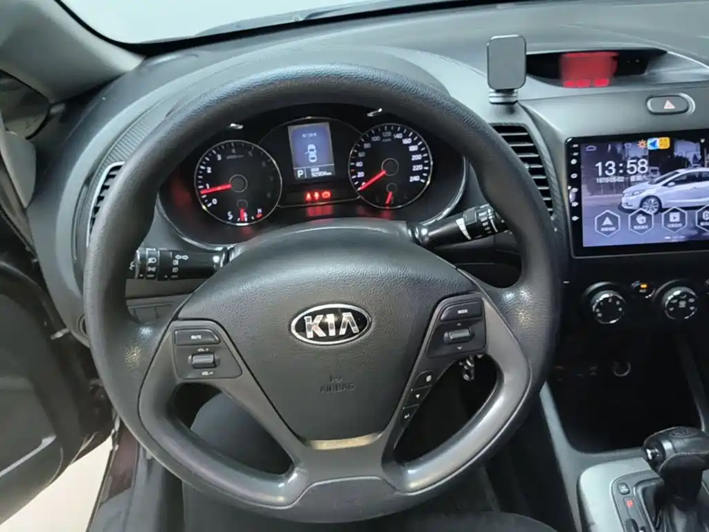 Kia K3 — миниатюра 11