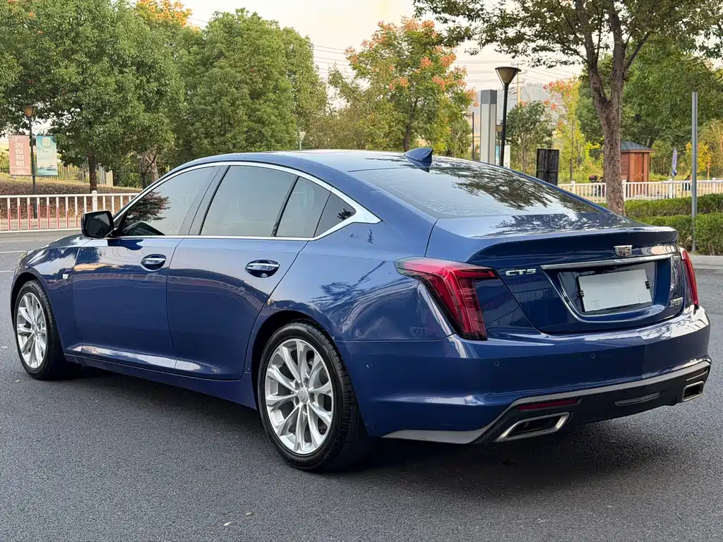 Cadillac CT5 — миниатюра 4