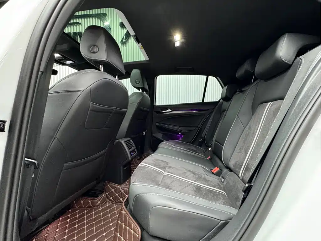 Volkswagen Golf — миниатюра 10