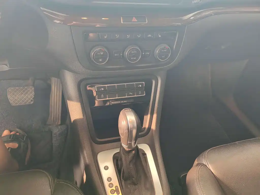 Volkswagen Sharan — миниатюра 12