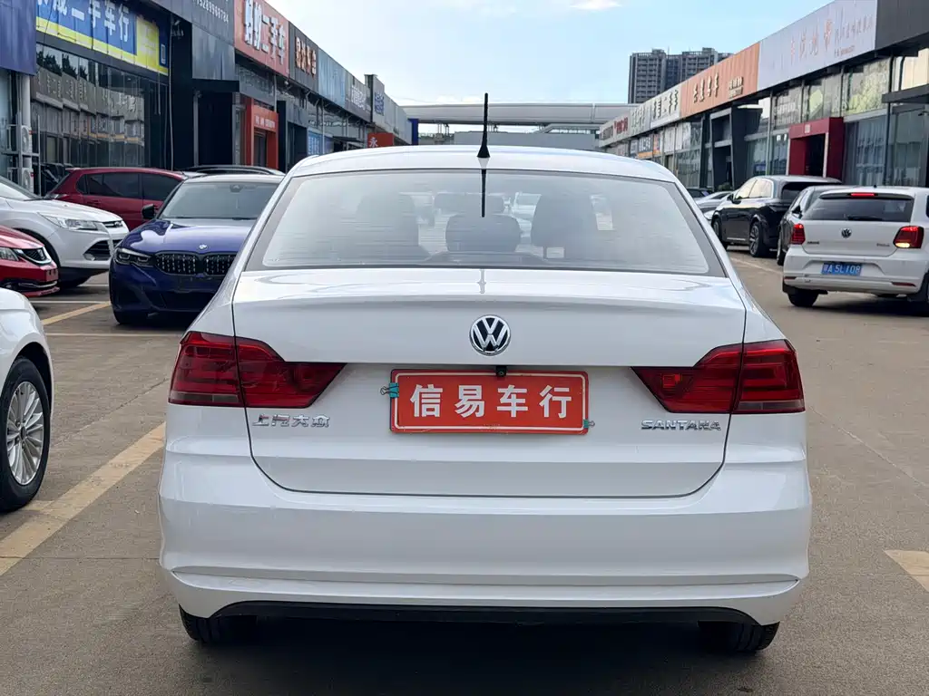 Volkswagen Santana — миниатюра 5