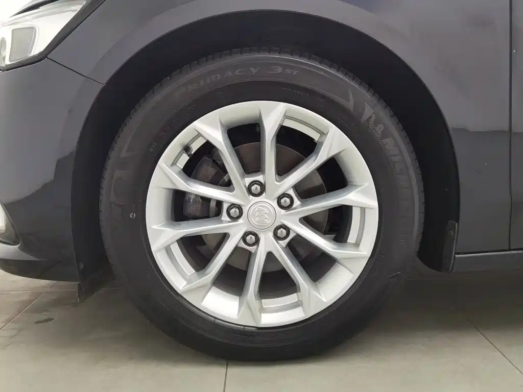 Buick LaCrosse — миниатюра 17