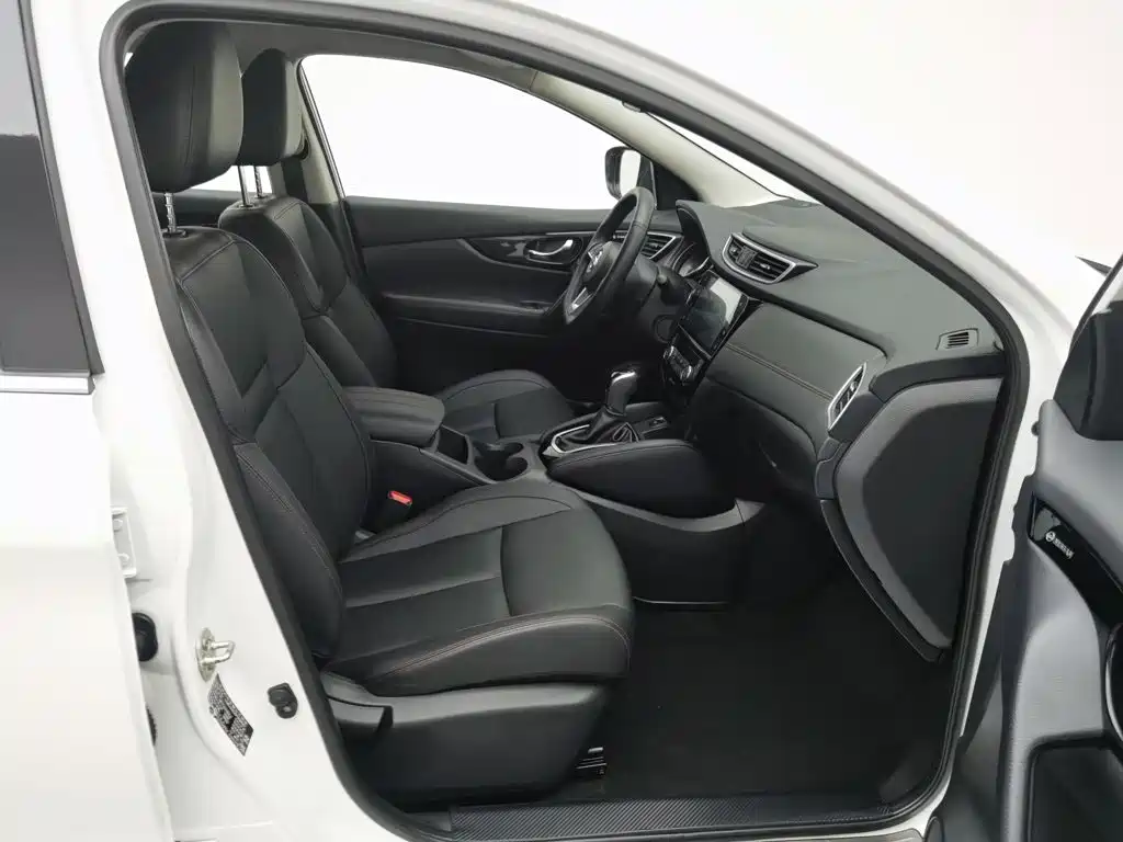 Nissan Qashqai — миниатюра 23