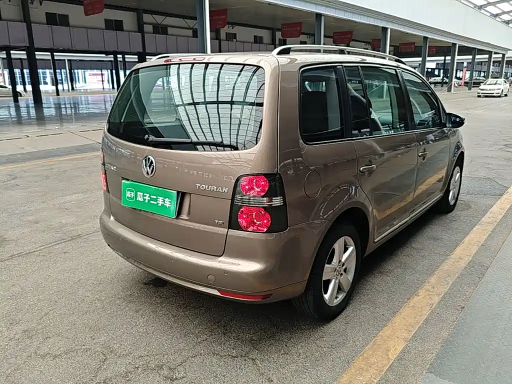 Volkswagen Touran — миниатюра 7