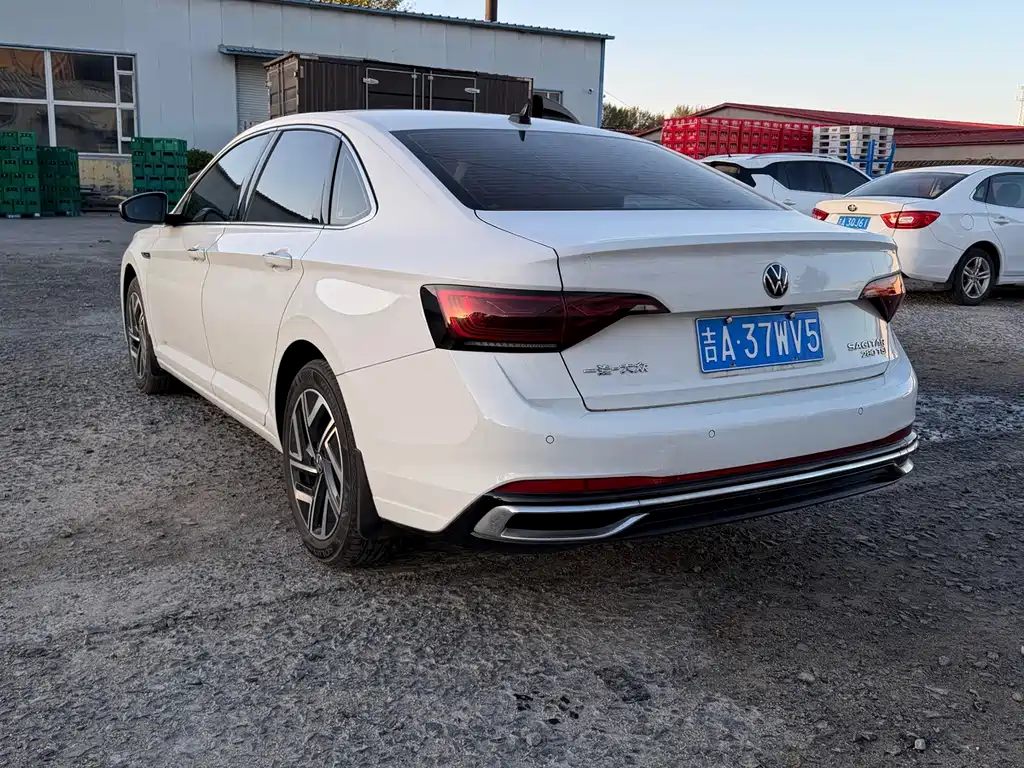 Volkswagen Sagitar — миниатюра 16
