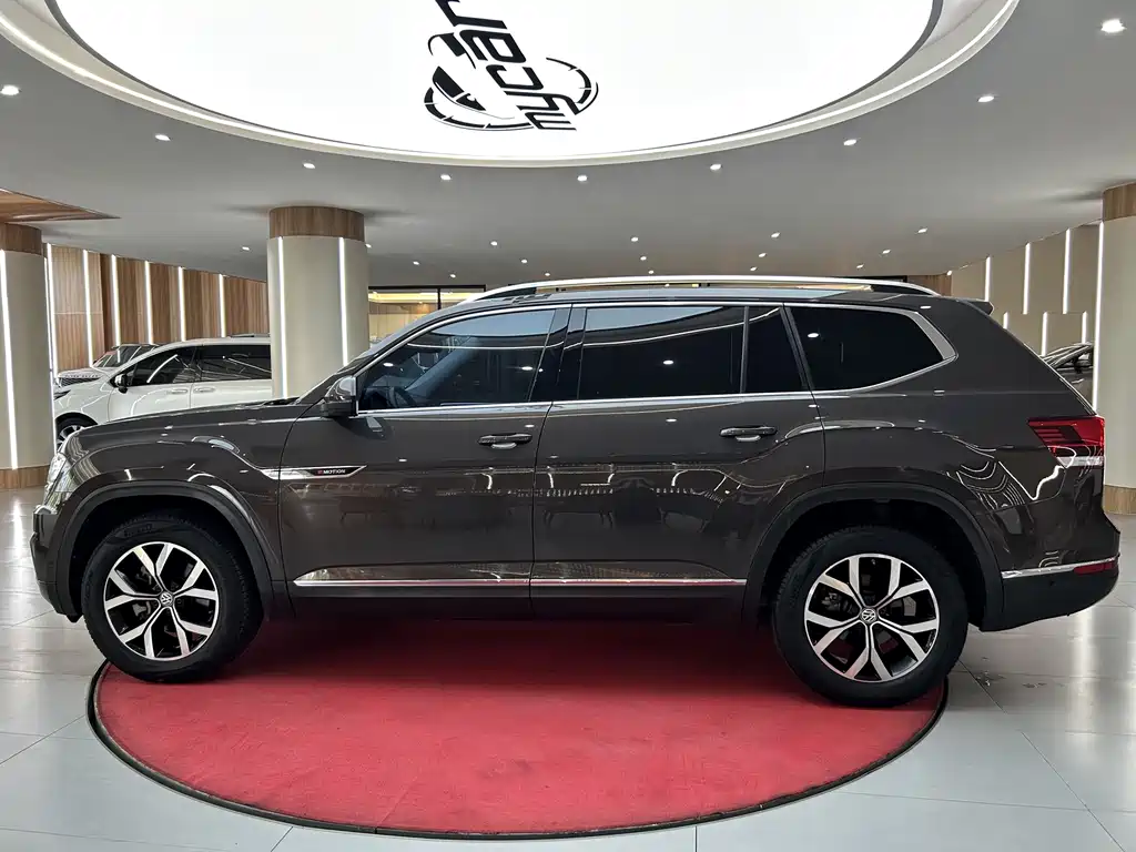 Volkswagen Teramont — миниатюра 8