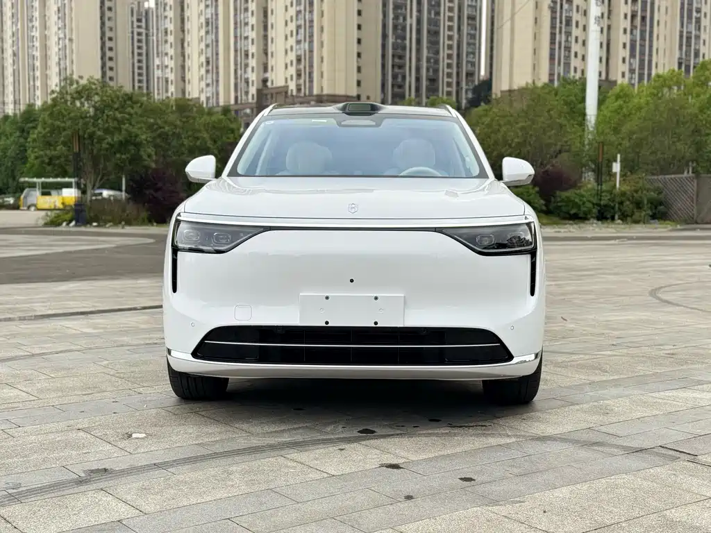 Aito M8 2025 Max+ 53.4kWh 6 мест (192 )