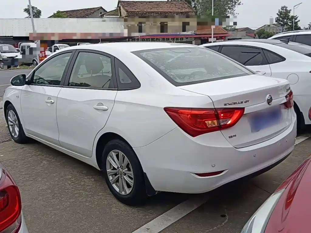Buick Excelle — миниатюра 5