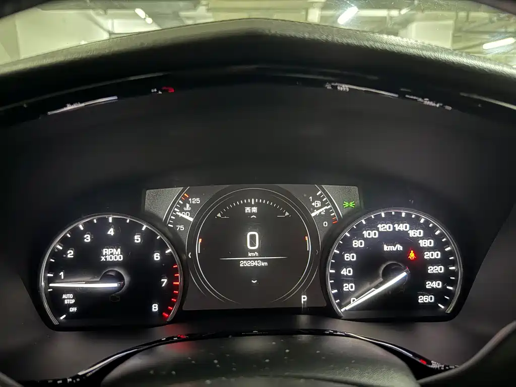 Cadillac XT5 — миниатюра 9