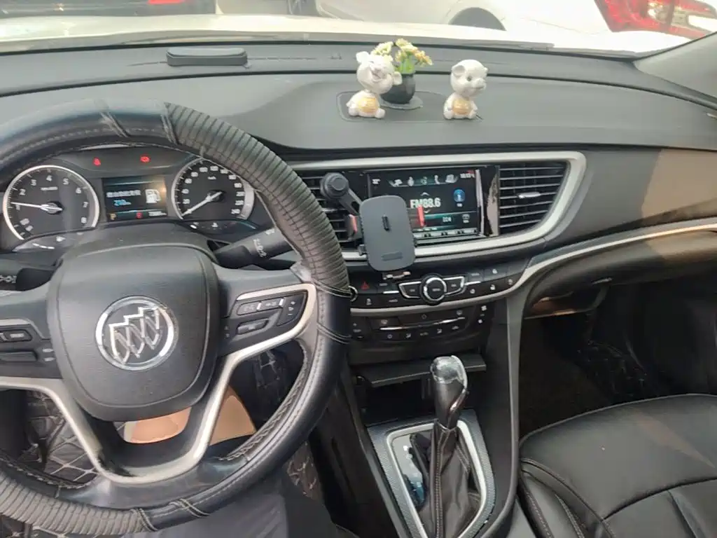 Buick Excelle — миниатюра 10