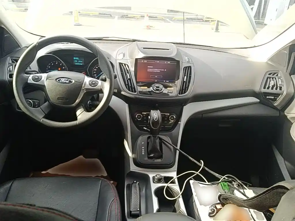 Ford Kuga — миниатюра 10