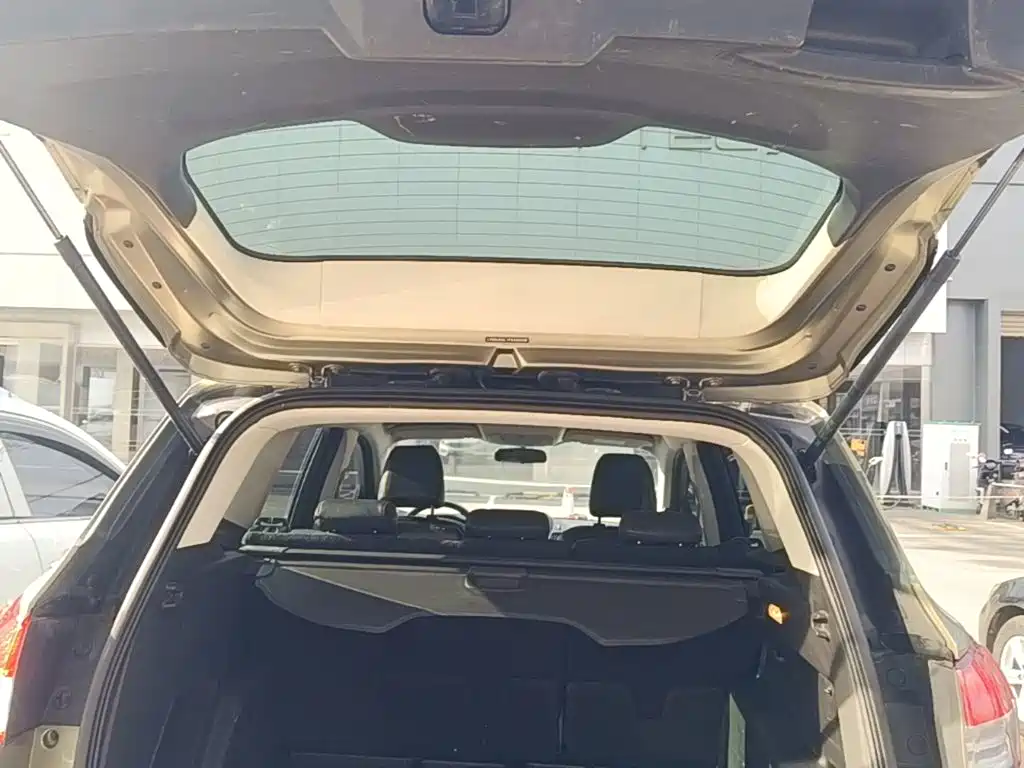 Ford Kuga — миниатюра 19
