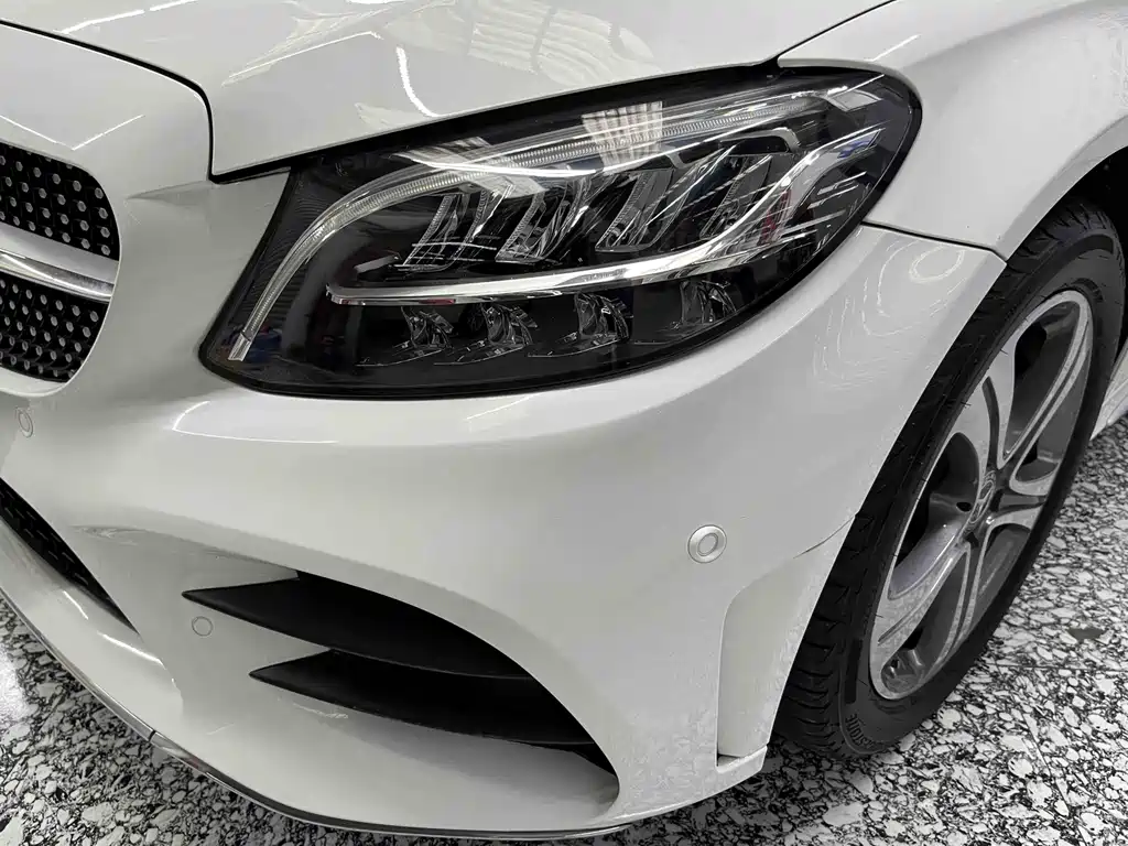 Mercedes-Benz C-Class — миниатюра 4