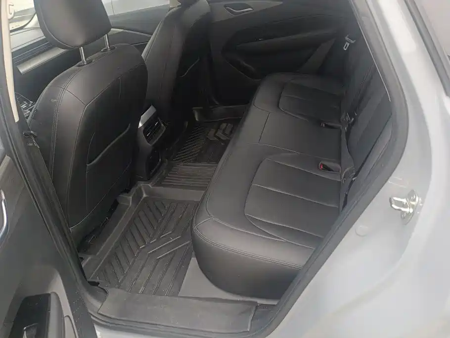 Wuling Xingguang — миниатюра 11