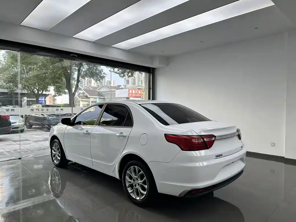 Geely Vision — миниатюра 6