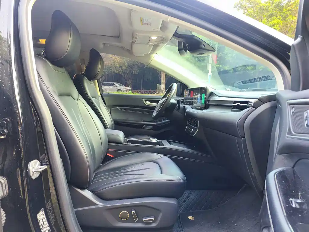 Ford Edge — миниатюра 14