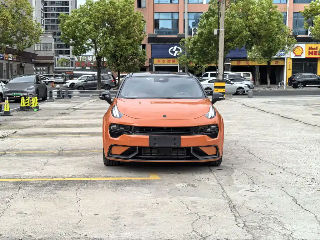 Lynk & Co 02 Hatchback — миниатюра 2