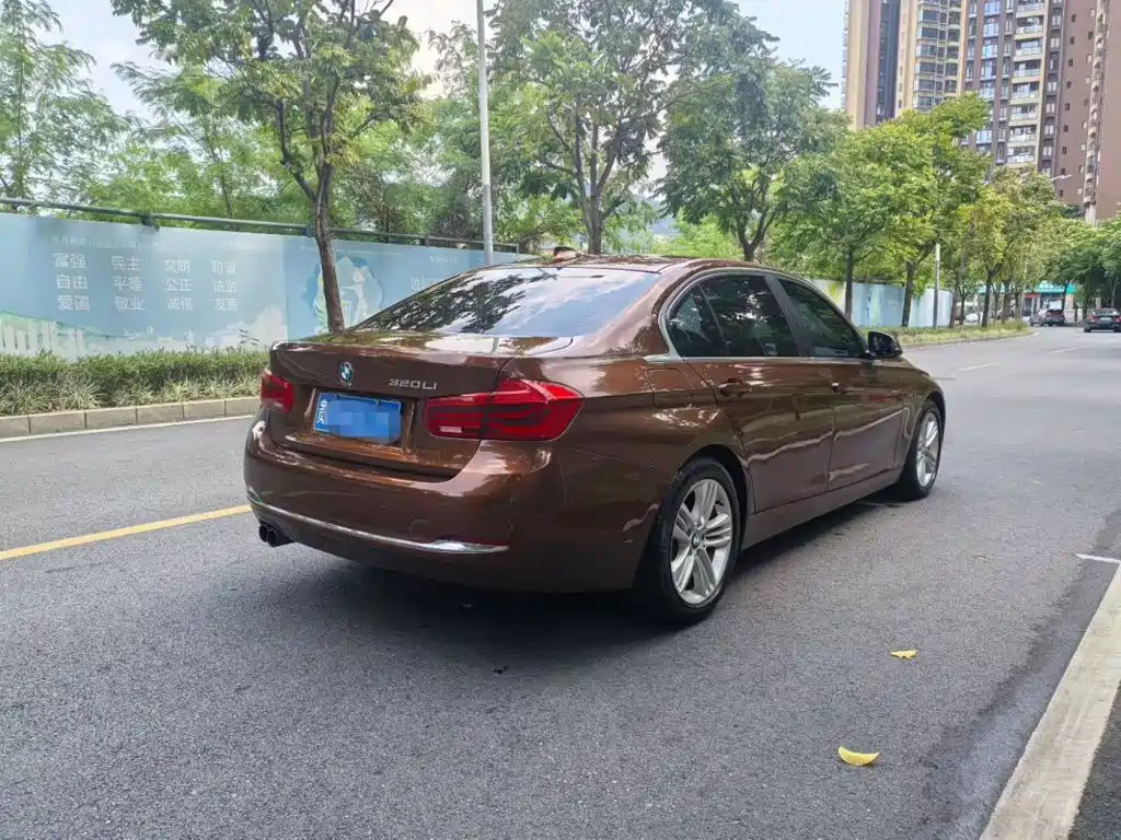 BMW 3 Series — миниатюра 2