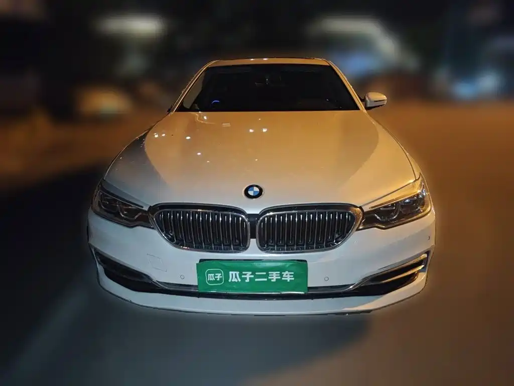BMW 5 Series — миниатюра 2