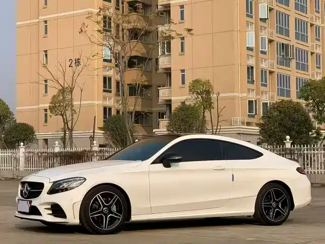 MERCEDES-BENZ C CLASS