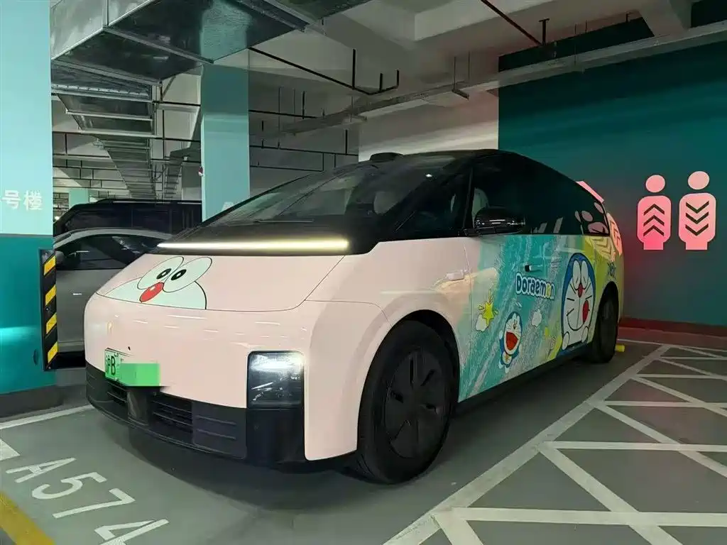 Li Auto MEGA 2025 Home