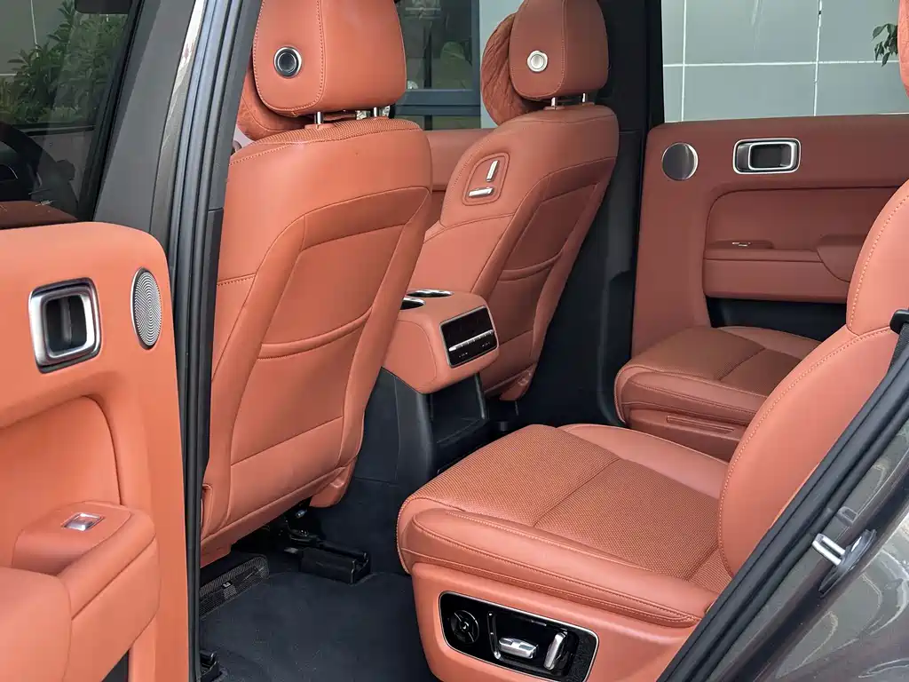 Li Auto Li L8 — миниатюра 10