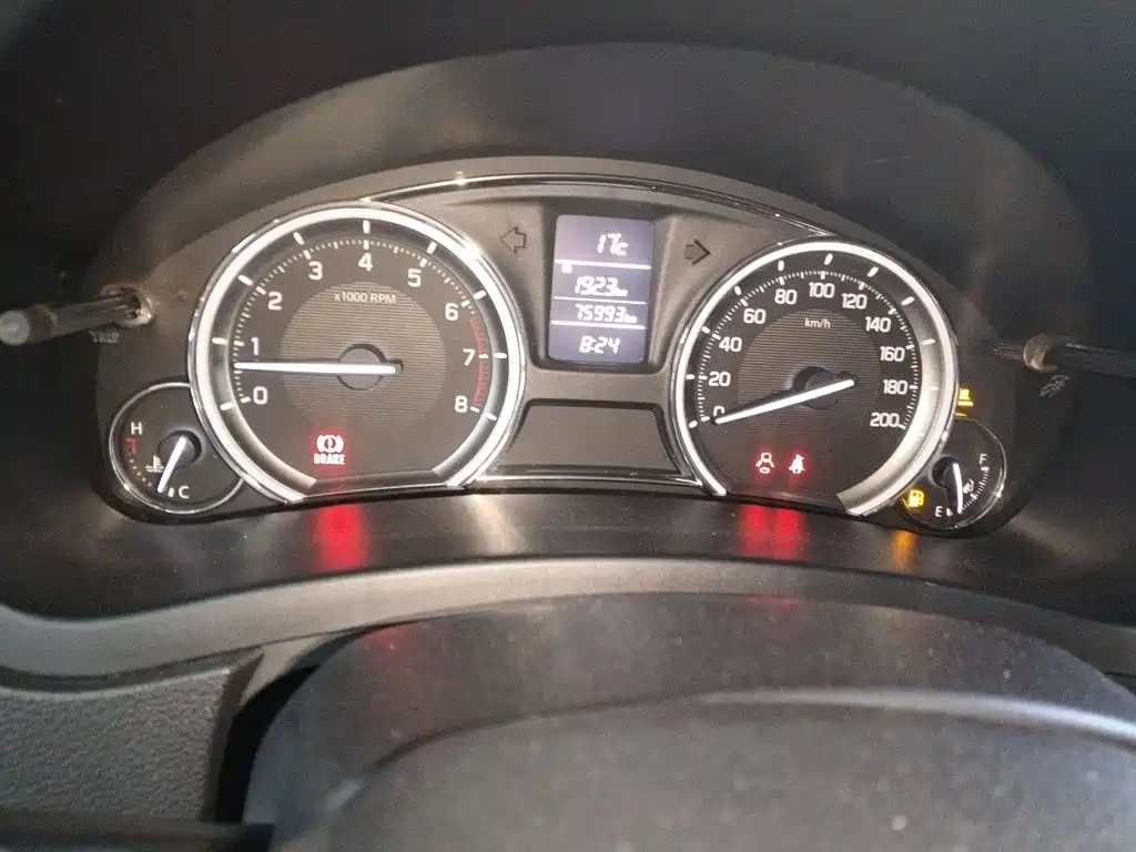 Suzuki Alivio — миниатюра 12