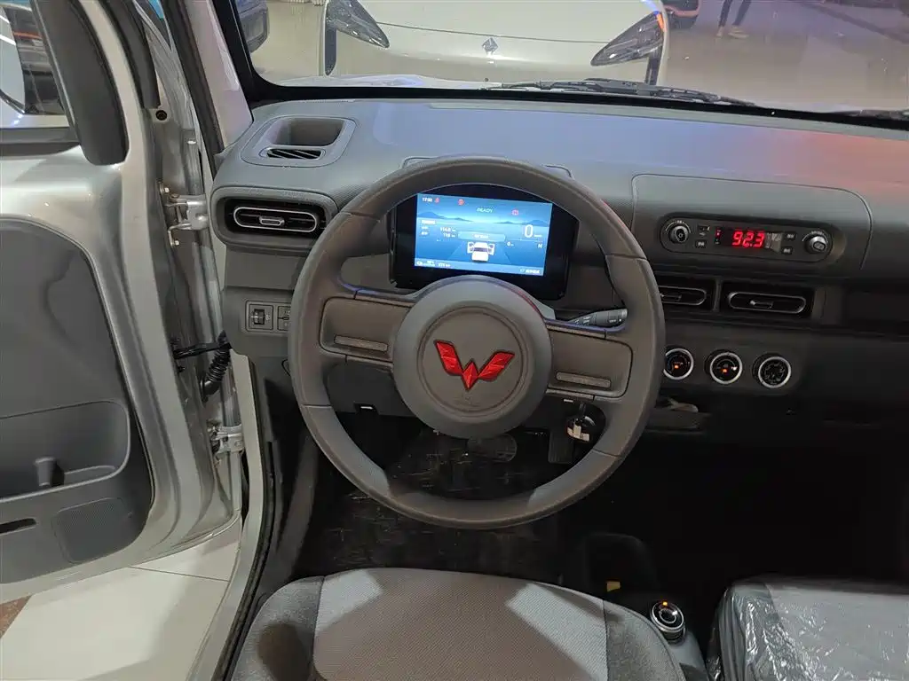 Wuling Sunshine EV 2025 305km