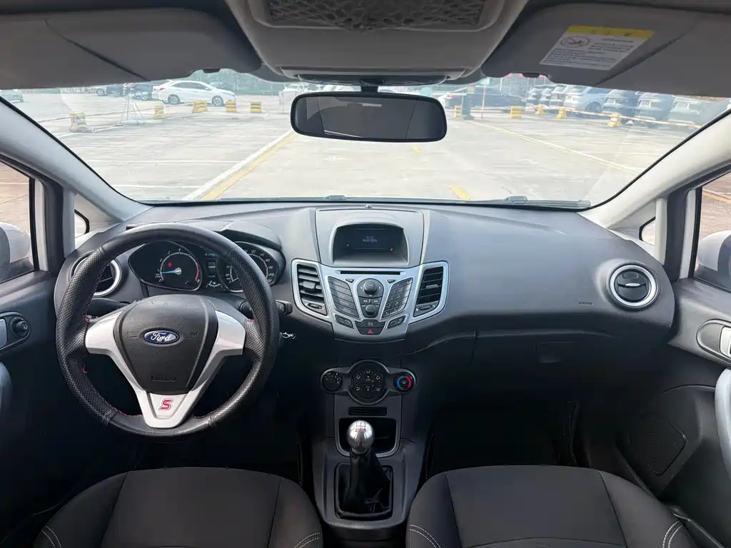 Ford Fiesta — миниатюра 10