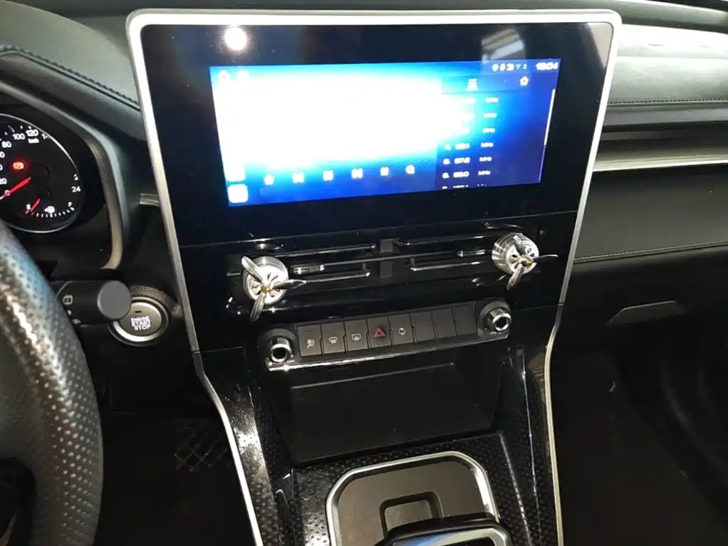 Haval M6 — миниатюра 13