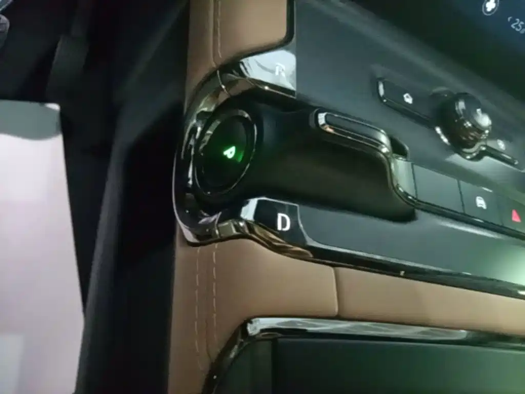 NIO ES6 — миниатюра 14
