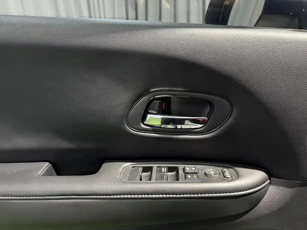 Honda Vezel — миниатюра 15